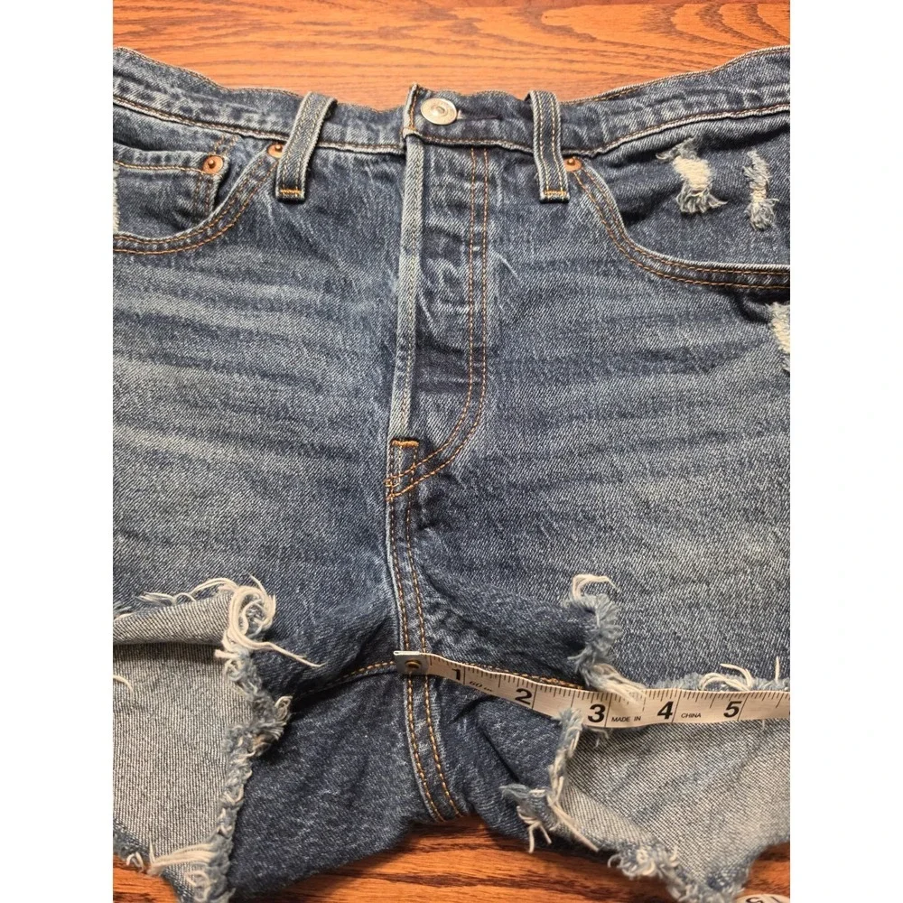 Levi's 501 Jean Shorts Womens Size 27‎ Cut Off Distressed Medium Blue Denim